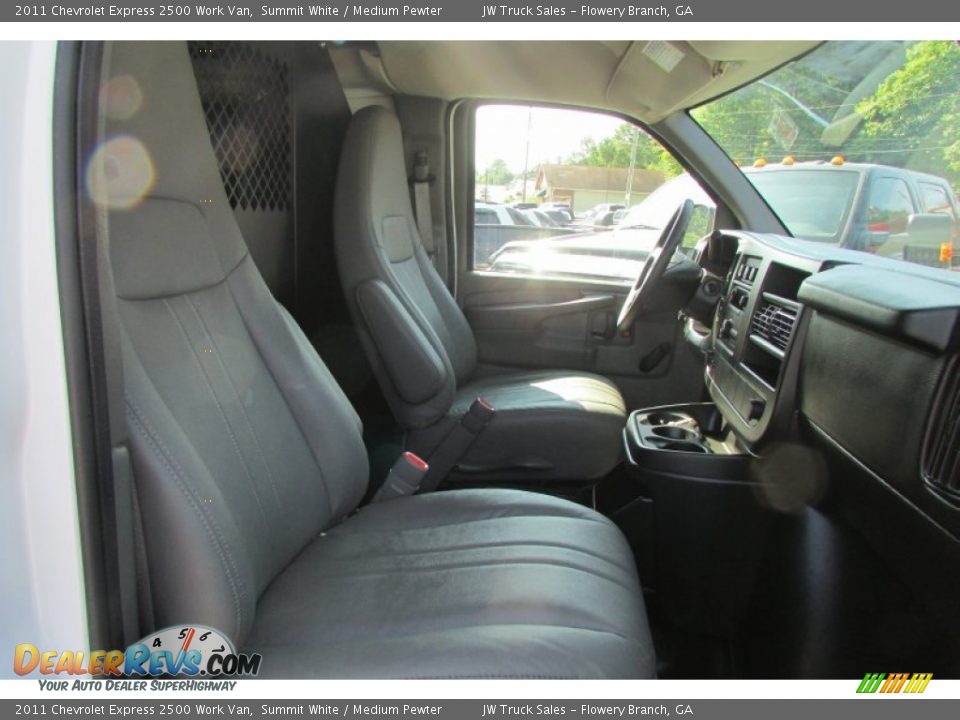 2011 Chevrolet Express 2500 Work Van Summit White / Medium Pewter Photo #26