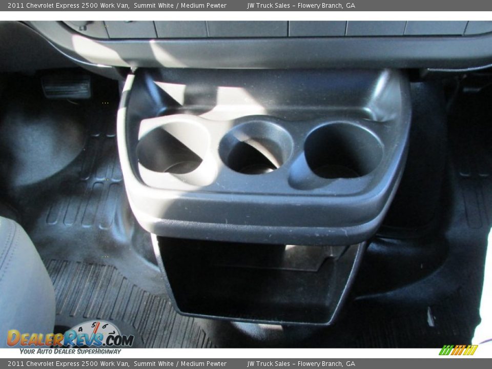 2011 Chevrolet Express 2500 Work Van Summit White / Medium Pewter Photo #35