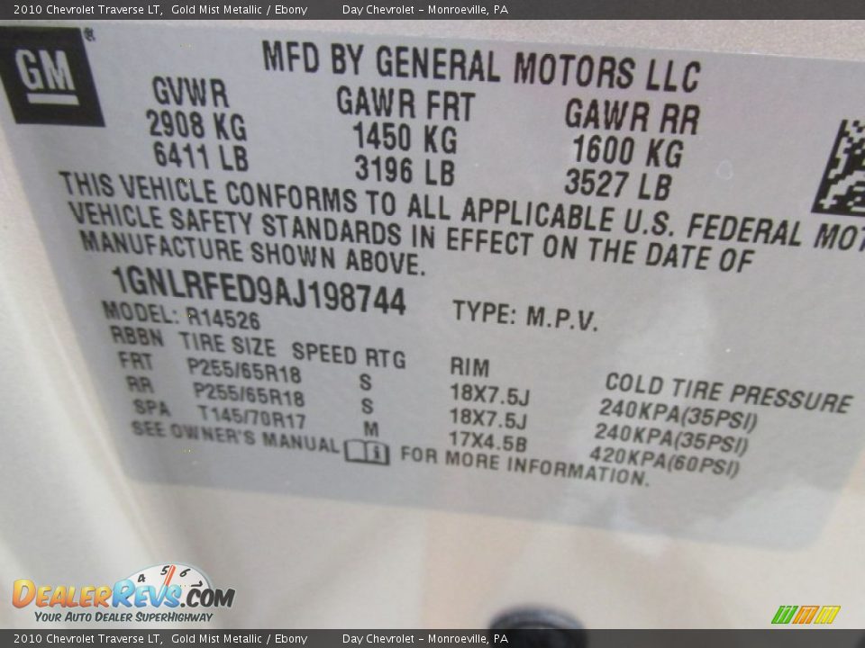 2010 Chevrolet Traverse LT Gold Mist Metallic / Ebony Photo #19