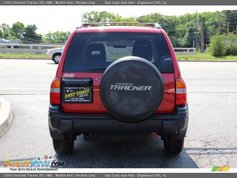 2004 Chevrolet Tracker ZR2 4WD Wildfire Red / Medium Gray Photo #4