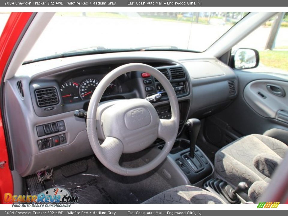 2004 Chevrolet Tracker ZR2 4WD Wildfire Red / Medium Gray Photo #9