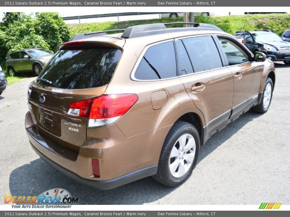 2011 Subaru Outback 2.5i Premium Wagon Caramel Bronze Pearl / Warm Ivory Photo #6