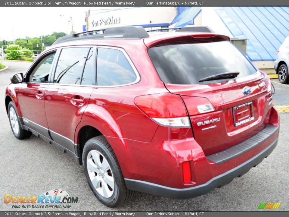 2011 Subaru Outback 2.5i Premium Wagon Ruby Red Pearl / Warm Ivory Photo #9
