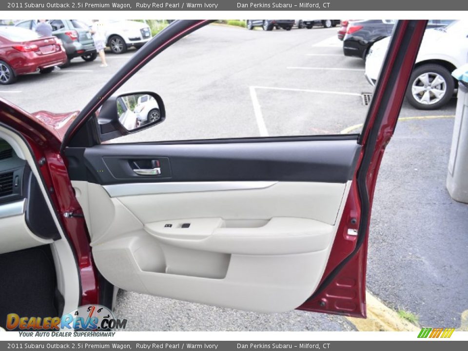 Door Panel of 2011 Subaru Outback 2.5i Premium Wagon Photo #19
