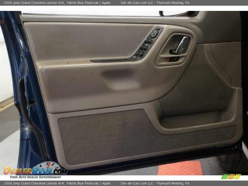 2000 Jeep Grand Cherokee Laredo 4x4 Patriot Blue Pearlcoat / Agate Photo #20