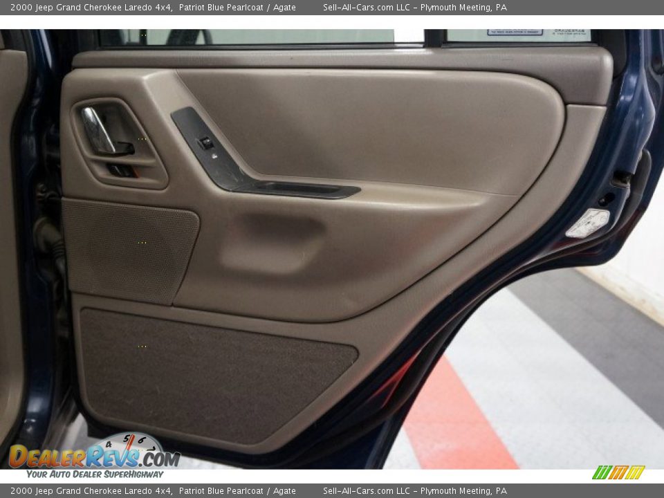 2000 Jeep Grand Cherokee Laredo 4x4 Patriot Blue Pearlcoat / Agate Photo #24