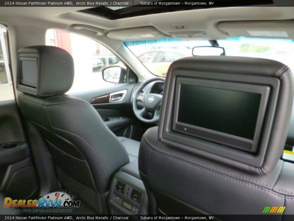 2014 Nissan Pathfinder Platinum AWD Arctic Blue Metallic / Charcoal Photo #10