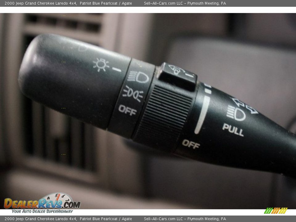 2000 Jeep Grand Cherokee Laredo 4x4 Patriot Blue Pearlcoat / Agate Photo #30