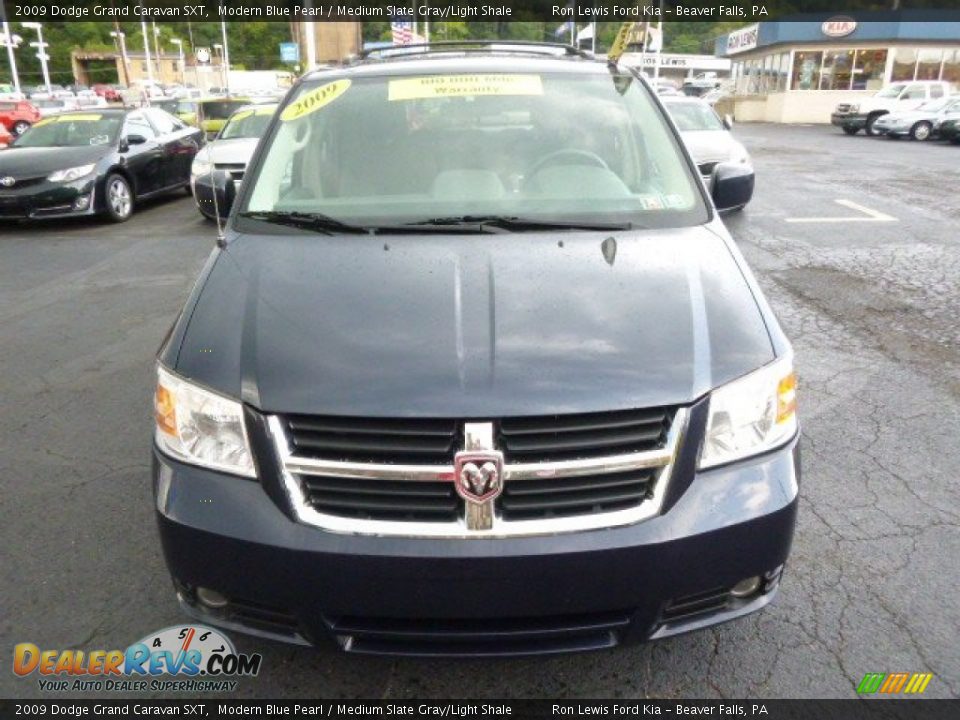 2009 Dodge Grand Caravan SXT Modern Blue Pearl / Medium Slate Gray/Light Shale Photo #3