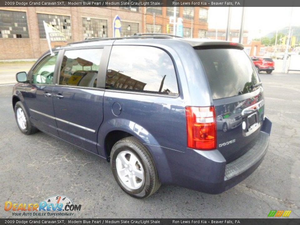 2009 Dodge Grand Caravan SXT Modern Blue Pearl / Medium Slate Gray/Light Shale Photo #6