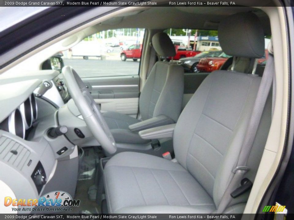 2009 Dodge Grand Caravan SXT Modern Blue Pearl / Medium Slate Gray/Light Shale Photo #10