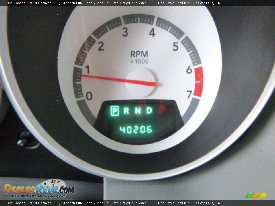 2009 Dodge Grand Caravan SXT Modern Blue Pearl / Medium Slate Gray/Light Shale Photo #19