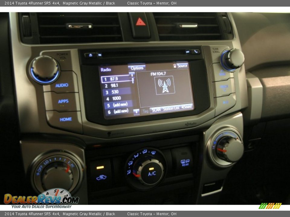 Controls of 2014 Toyota 4Runner SR5 4x4 Photo #16