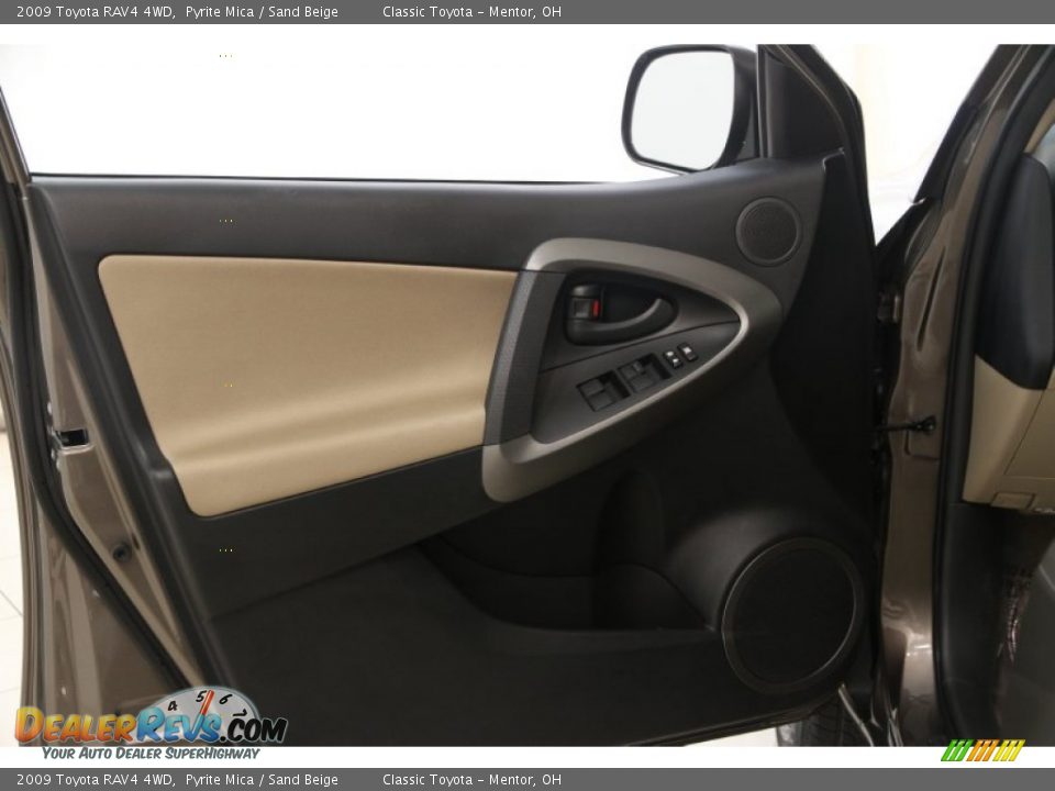 2009 Toyota RAV4 4WD Pyrite Mica / Sand Beige Photo #4