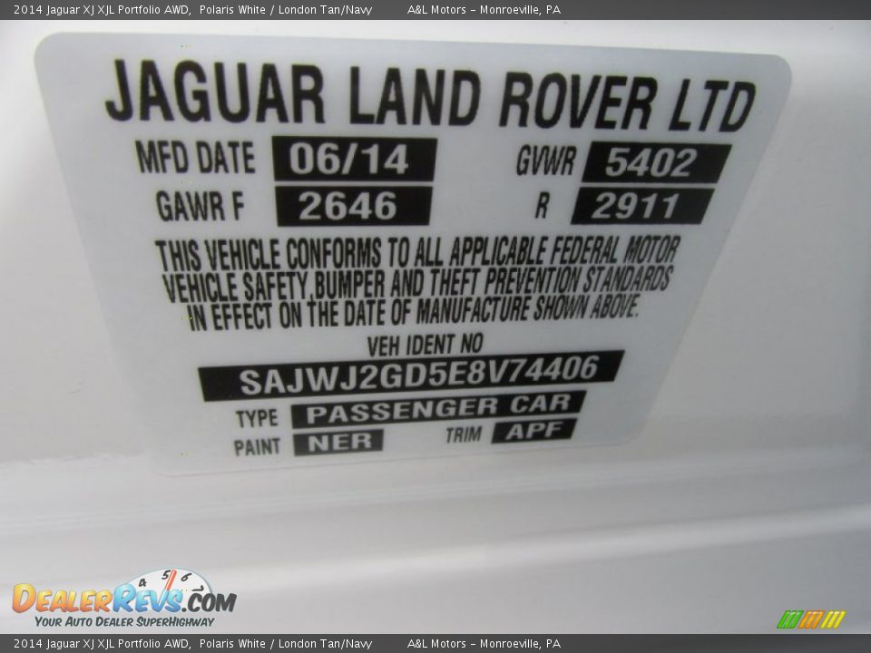 2014 Jaguar XJ XJL Portfolio AWD Polaris White / London Tan/Navy Photo #19