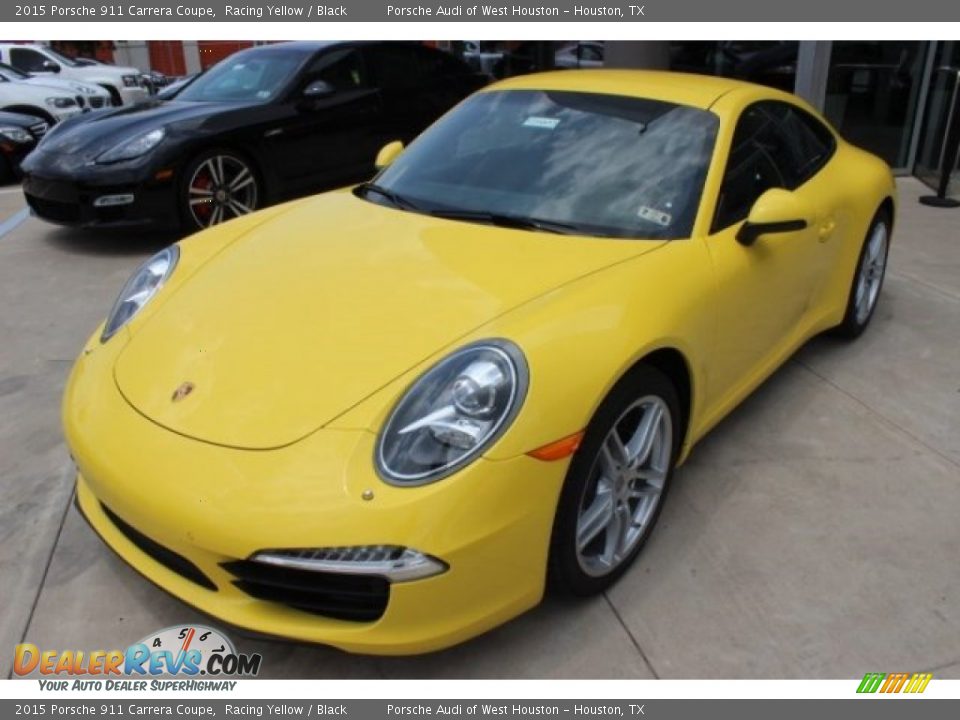 Front 3/4 View of 2015 Porsche 911 Carrera Coupe Photo #3