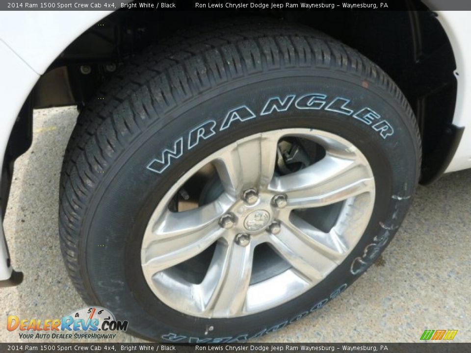 2014 Ram 1500 Sport Crew Cab 4x4 Bright White / Black Photo #8