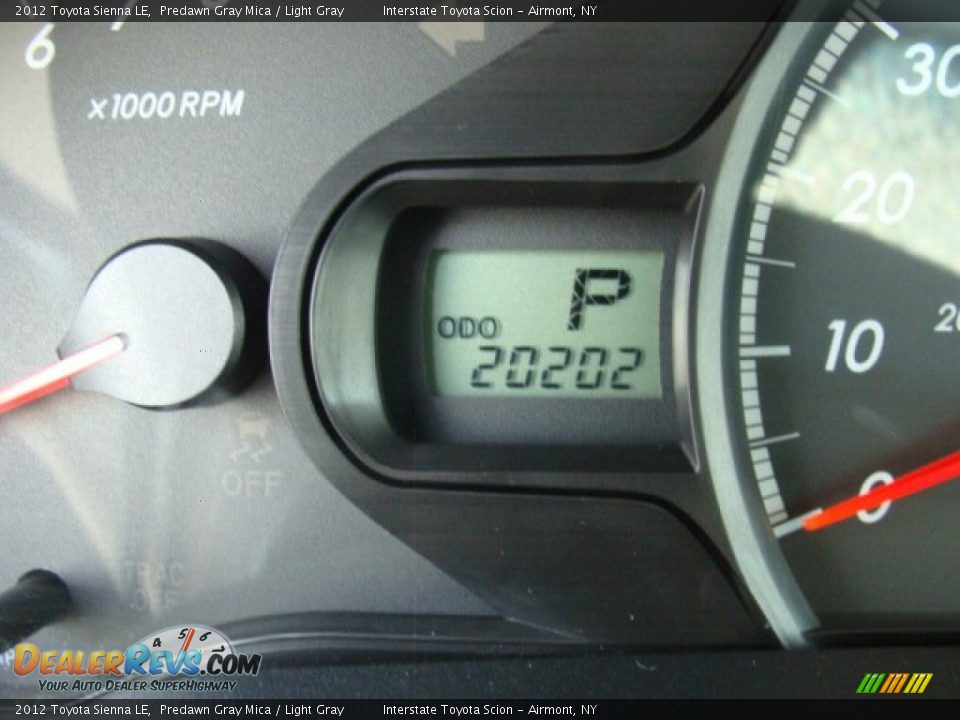 2012 Toyota Sienna LE Predawn Gray Mica / Light Gray Photo #12