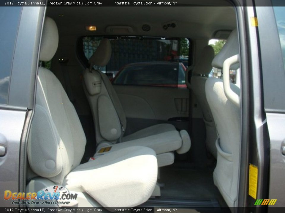 2012 Toyota Sienna LE Predawn Gray Mica / Light Gray Photo #18