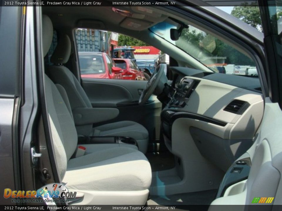2012 Toyota Sienna LE Predawn Gray Mica / Light Gray Photo #20