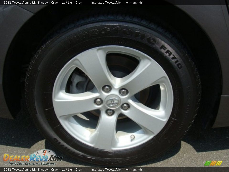 2012 Toyota Sienna LE Predawn Gray Mica / Light Gray Photo #21