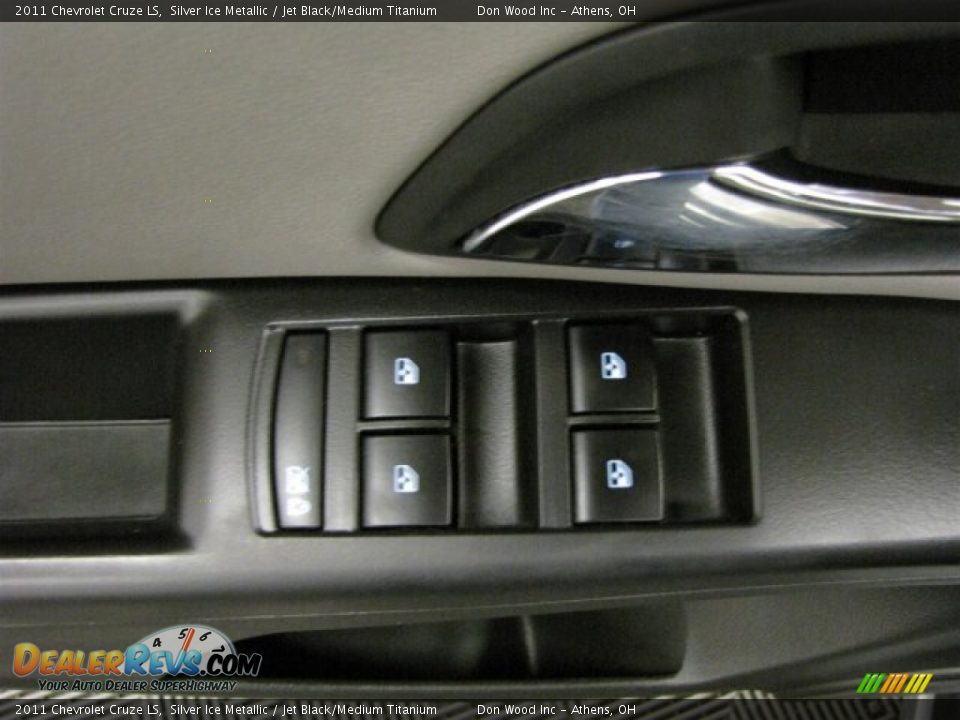2011 Chevrolet Cruze LS Silver Ice Metallic / Jet Black/Medium Titanium Photo #14