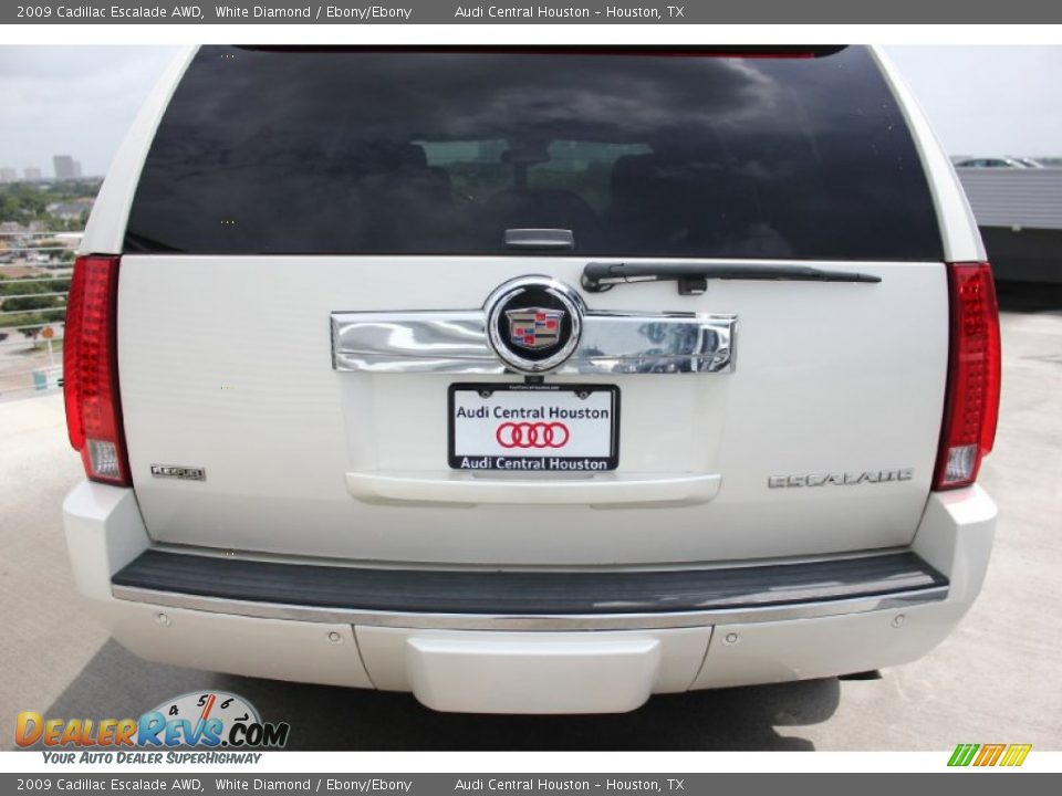 2009 Cadillac Escalade AWD White Diamond / Ebony/Ebony Photo #7