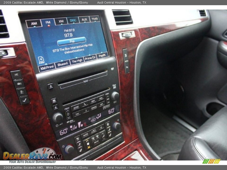 2009 Cadillac Escalade AWD White Diamond / Ebony/Ebony Photo #16