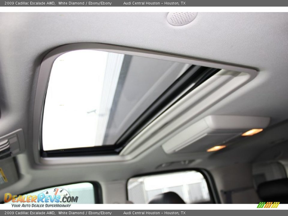 2009 Cadillac Escalade AWD White Diamond / Ebony/Ebony Photo #27