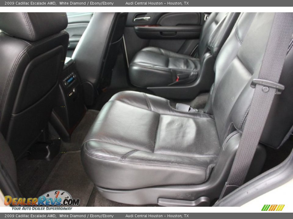 2009 Cadillac Escalade AWD White Diamond / Ebony/Ebony Photo #30