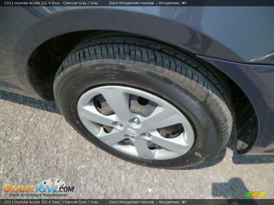 2011 Hyundai Accent GLS 4 Door Charcoal Gray / Gray Photo #9