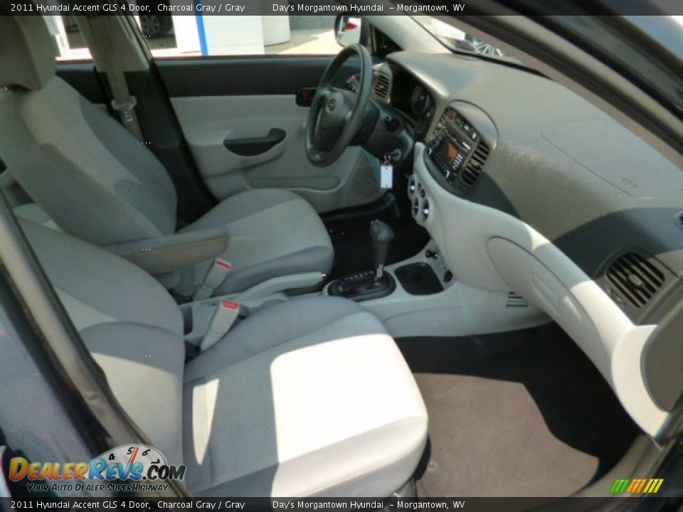 2011 Hyundai Accent GLS 4 Door Charcoal Gray / Gray Photo #10