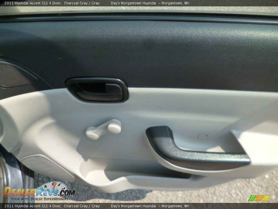 2011 Hyundai Accent GLS 4 Door Charcoal Gray / Gray Photo #11