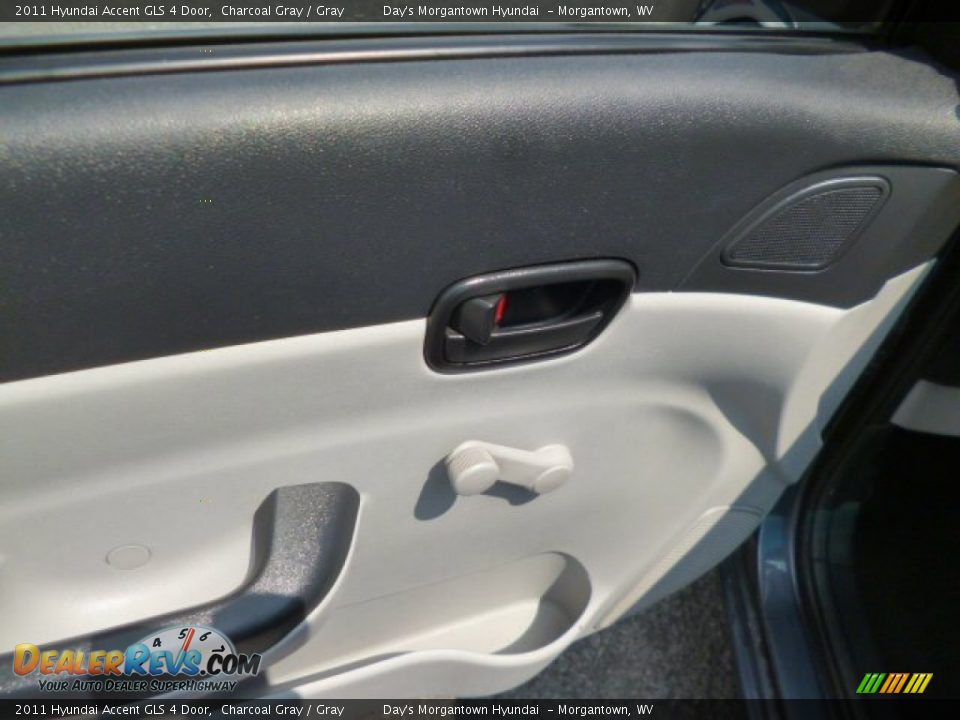 2011 Hyundai Accent GLS 4 Door Charcoal Gray / Gray Photo #17