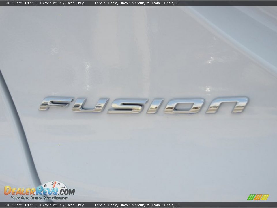 2014 Ford Fusion S Oxford White / Earth Gray Photo #4