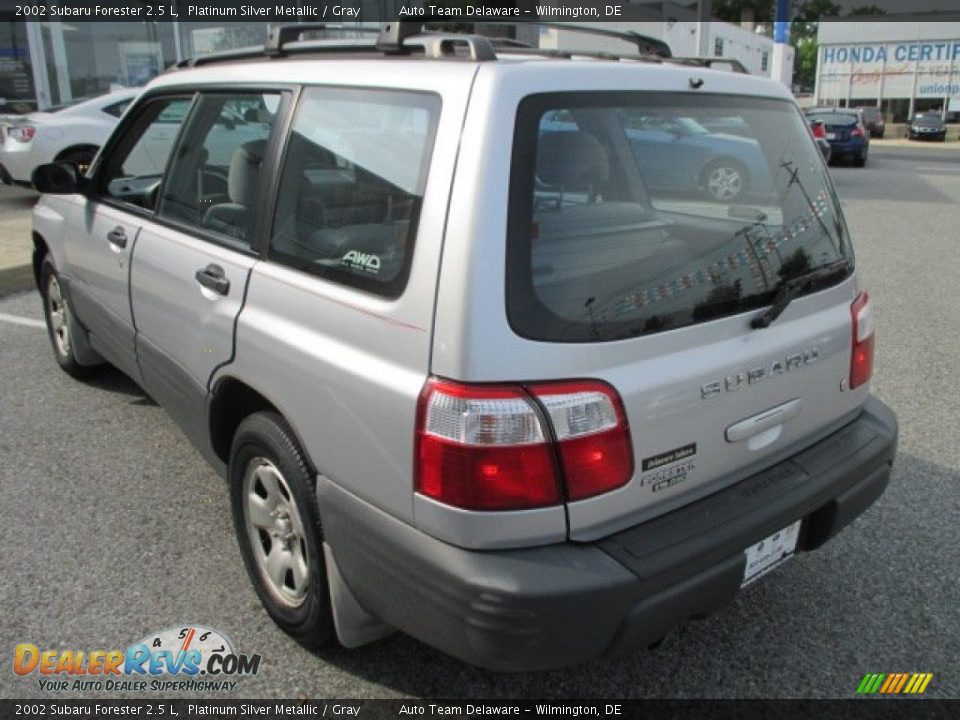 2002 Subaru Forester 2.5 L Platinum Silver Metallic / Gray Photo #4