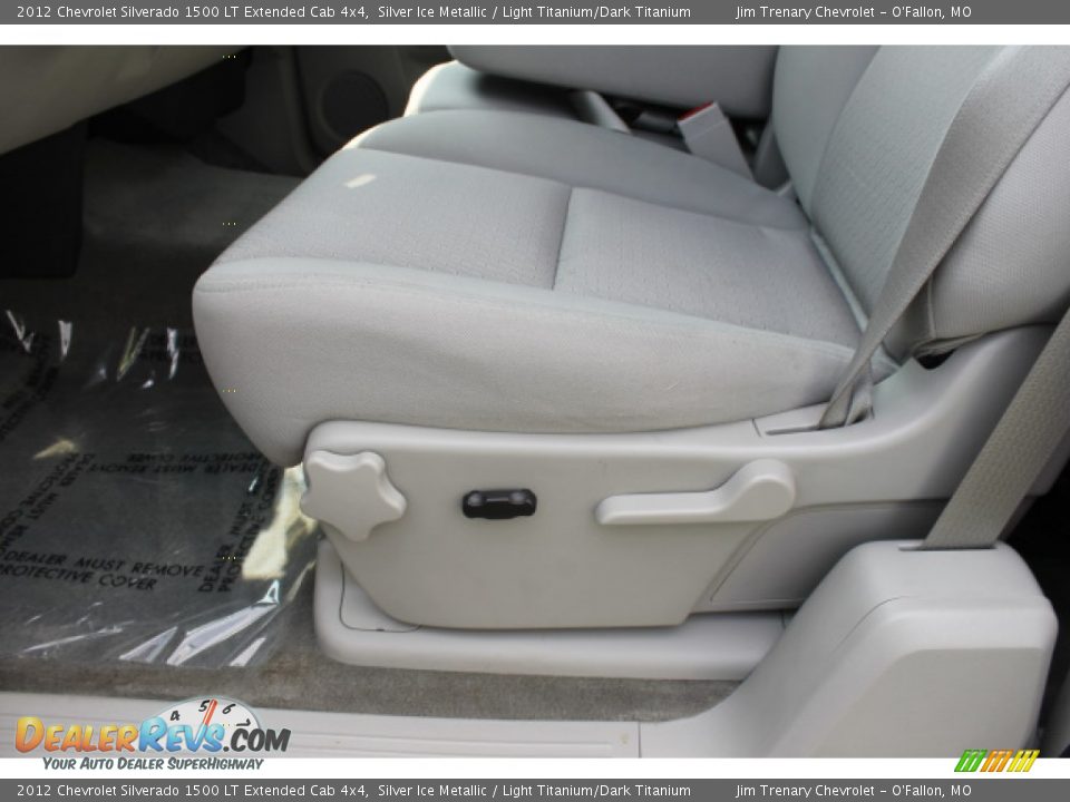 2012 Chevrolet Silverado 1500 LT Extended Cab 4x4 Silver Ice Metallic / Light Titanium/Dark Titanium Photo #16