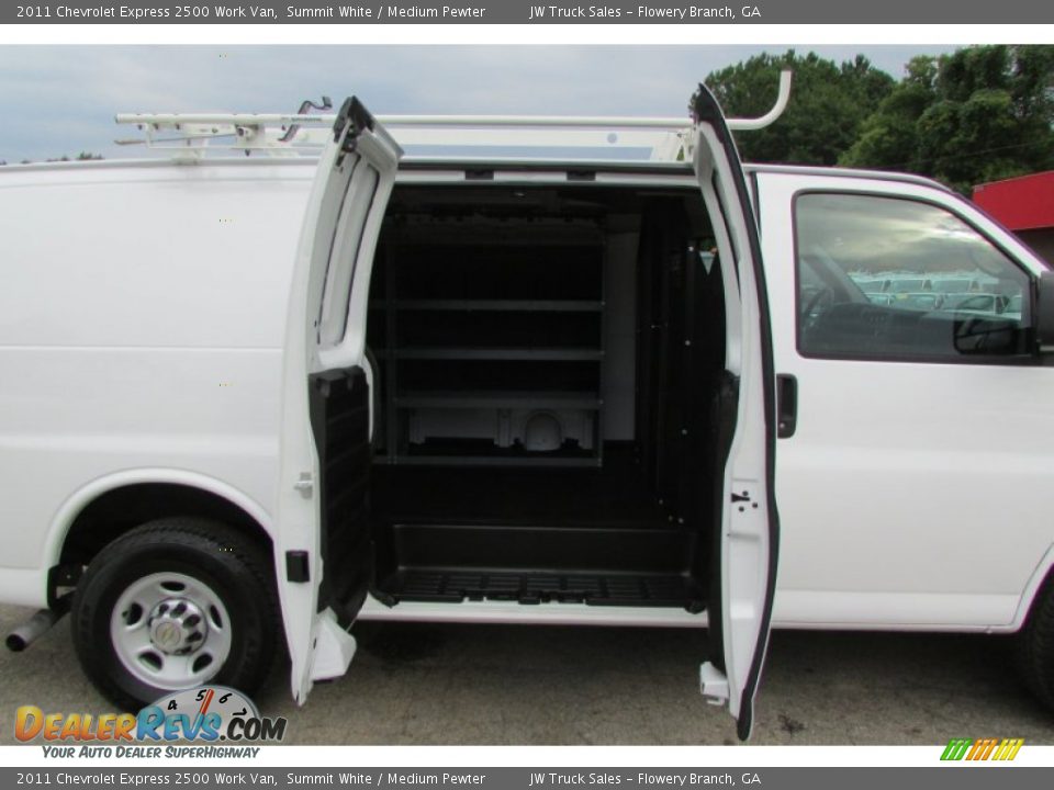 2011 Chevrolet Express 2500 Work Van Summit White / Medium Pewter Photo #20