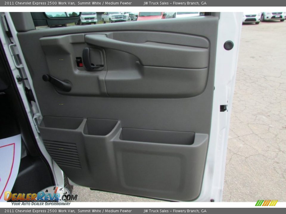 2011 Chevrolet Express 2500 Work Van Summit White / Medium Pewter Photo #24