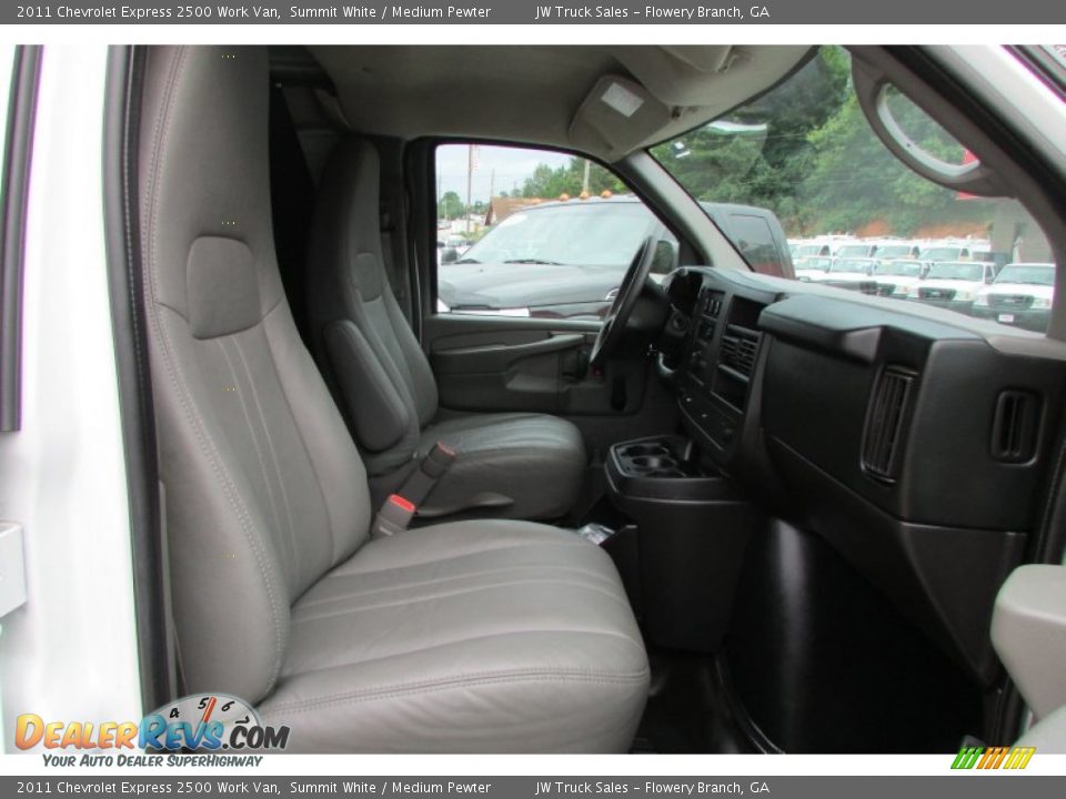 2011 Chevrolet Express 2500 Work Van Summit White / Medium Pewter Photo #25