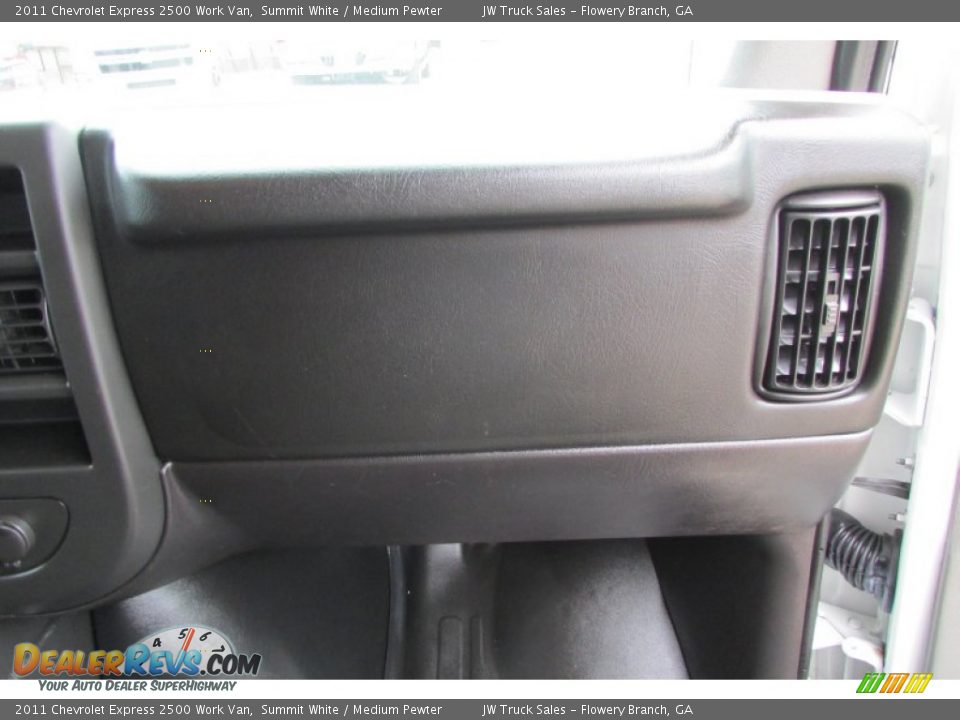 2011 Chevrolet Express 2500 Work Van Summit White / Medium Pewter Photo #28