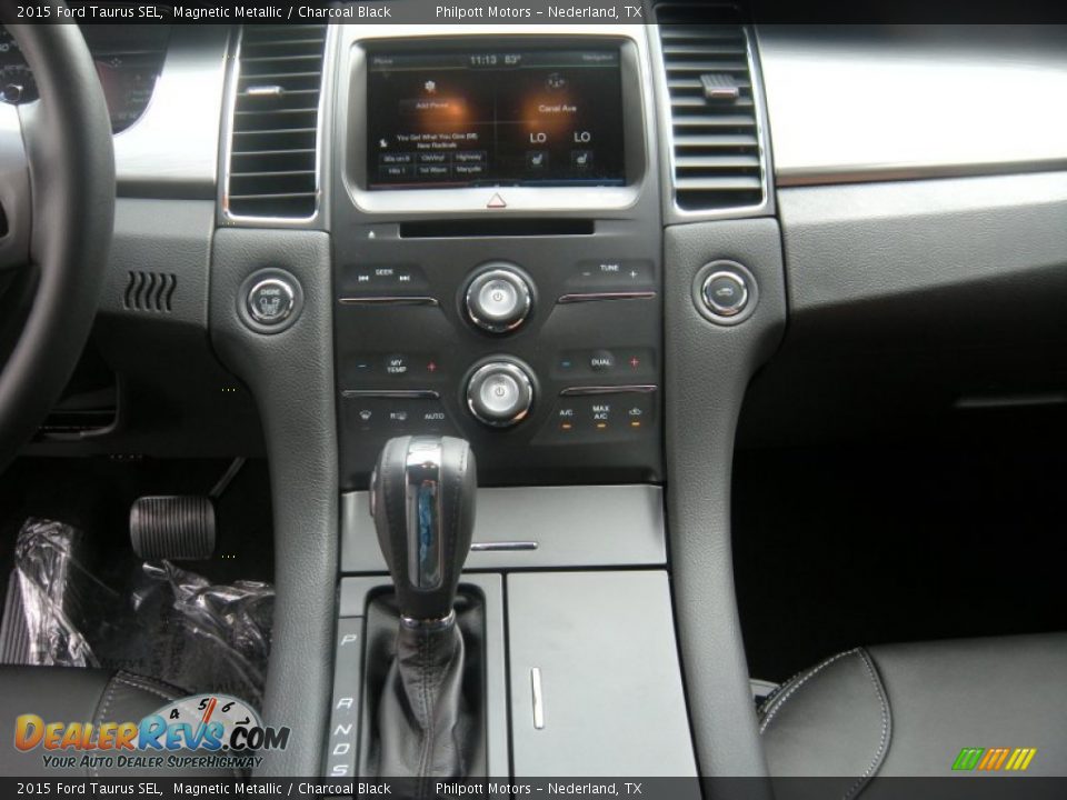 Controls of 2015 Ford Taurus SEL Photo #26