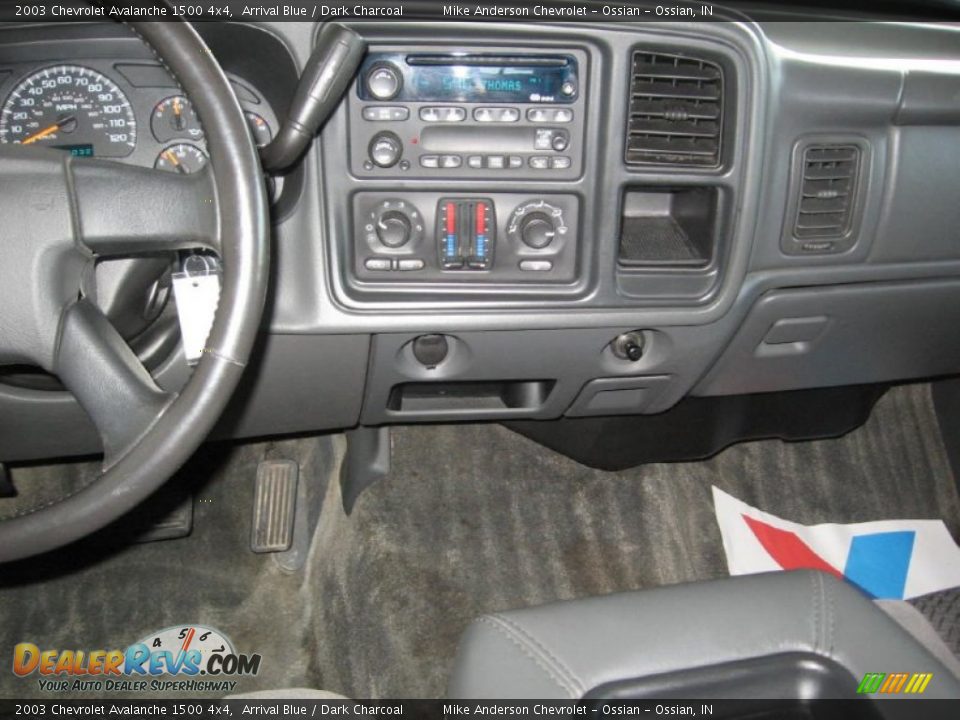 2003 Chevrolet Avalanche 1500 4x4 Arrival Blue / Dark Charcoal Photo #5