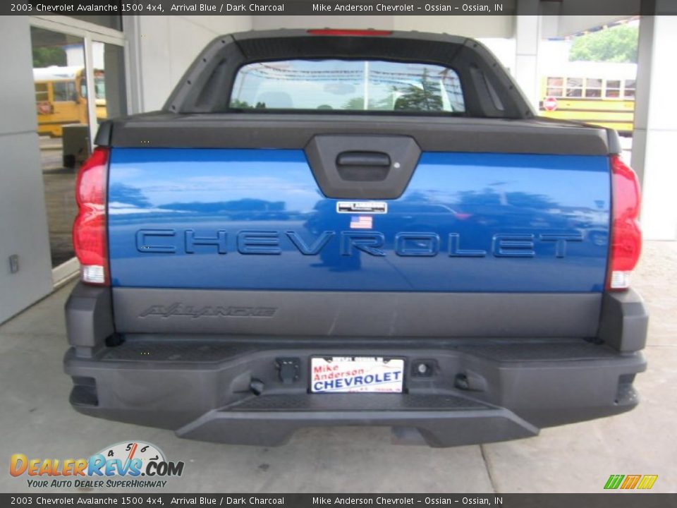 2003 Chevrolet Avalanche 1500 4x4 Arrival Blue / Dark Charcoal Photo #15