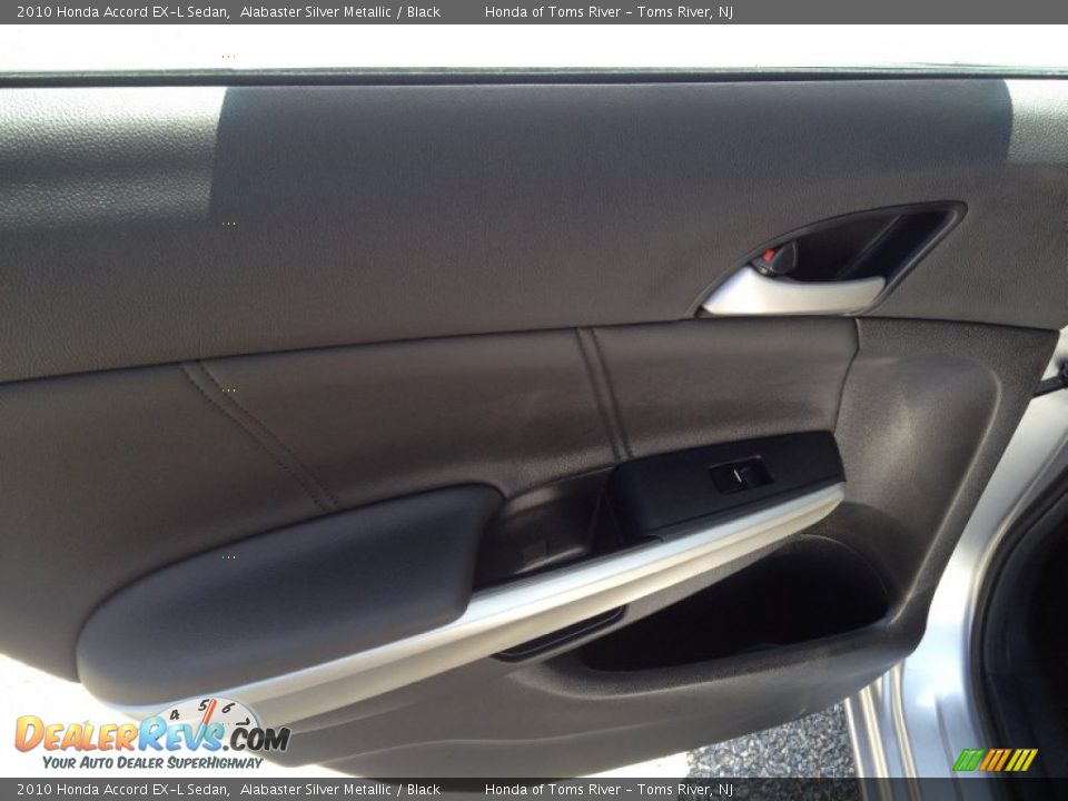2010 Honda Accord EX-L Sedan Alabaster Silver Metallic / Black Photo #9