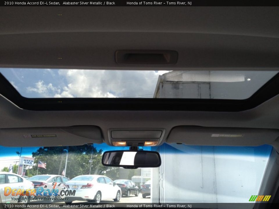 2010 Honda Accord EX-L Sedan Alabaster Silver Metallic / Black Photo #11