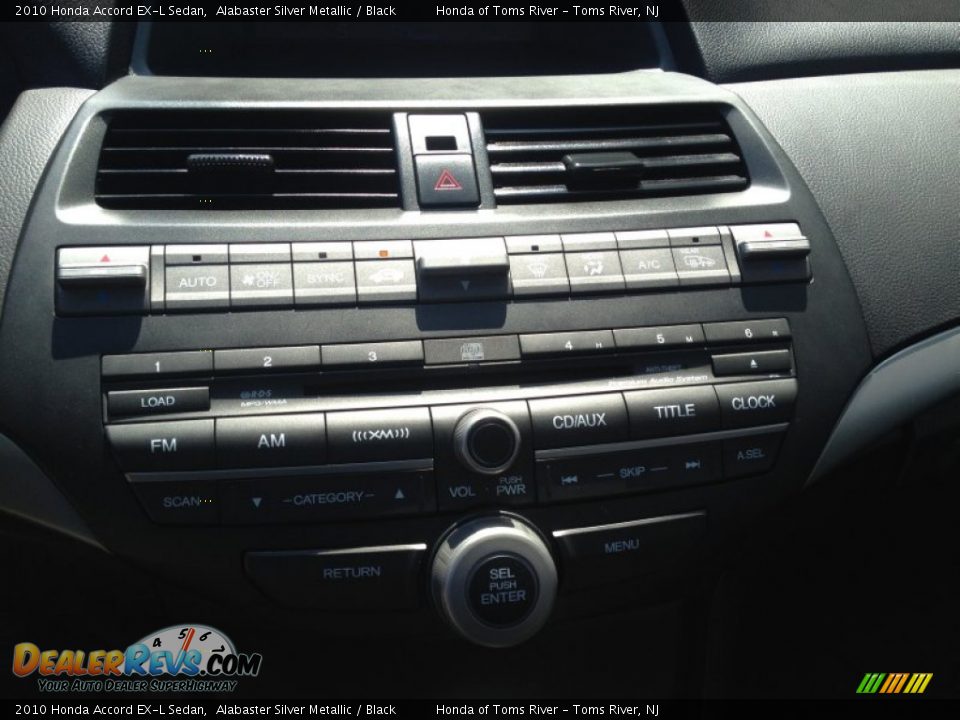 2010 Honda Accord EX-L Sedan Alabaster Silver Metallic / Black Photo #18