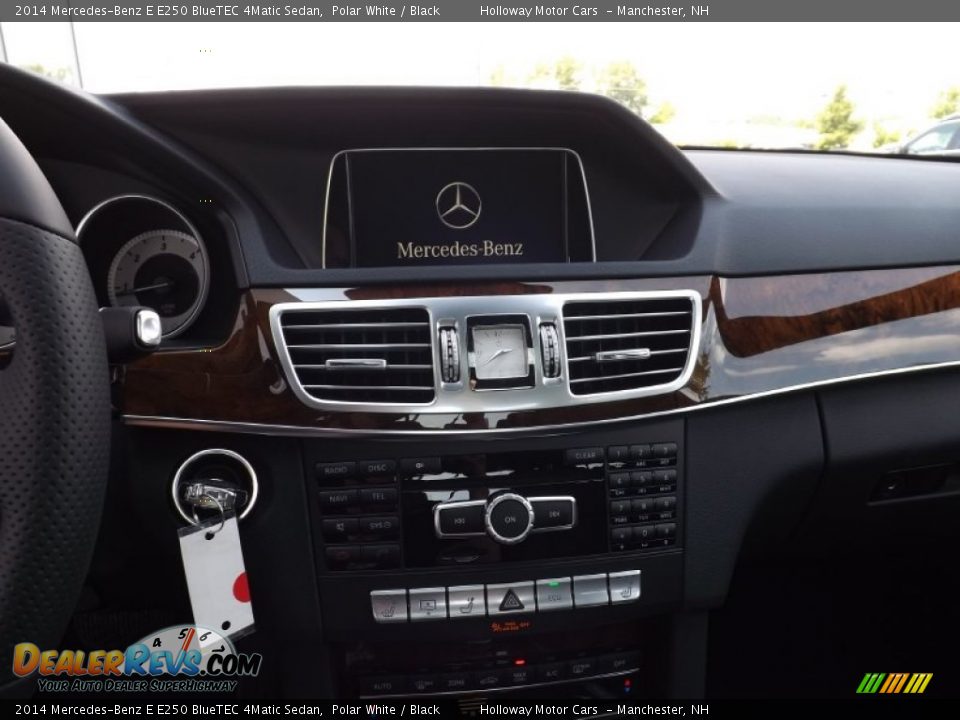 2014 Mercedes-Benz E E250 BlueTEC 4Matic Sedan Polar White / Black Photo #11