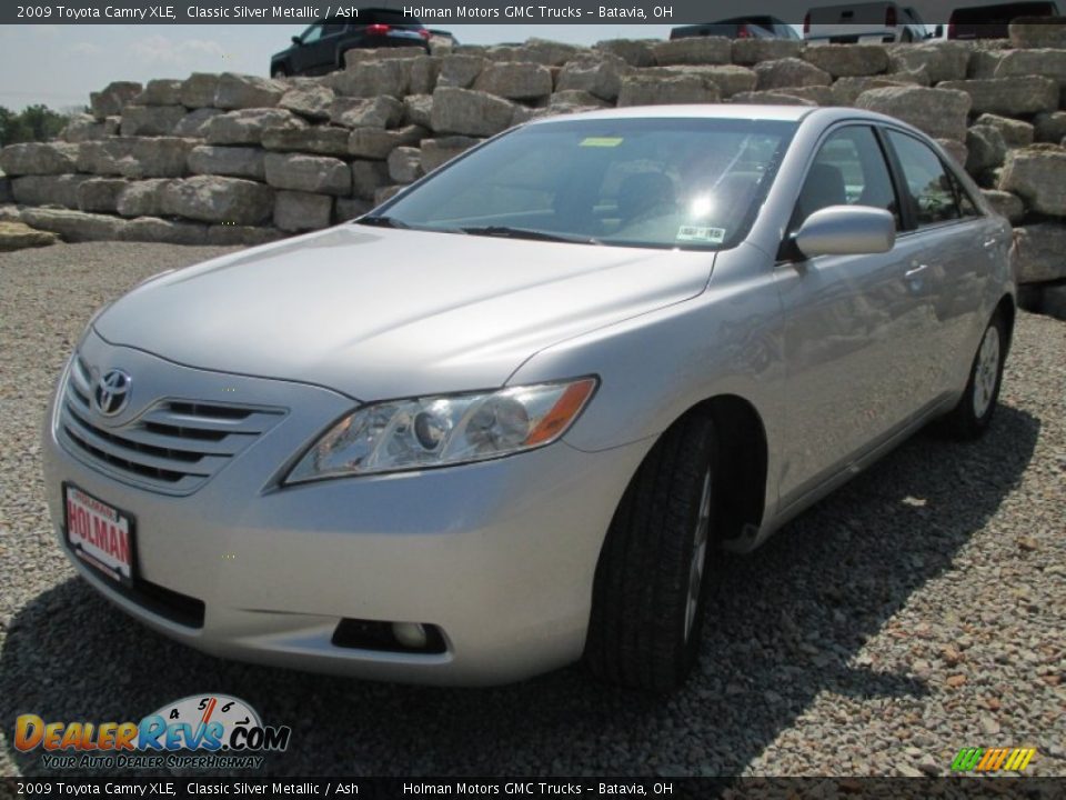 2009 Toyota Camry XLE Classic Silver Metallic / Ash Photo #2