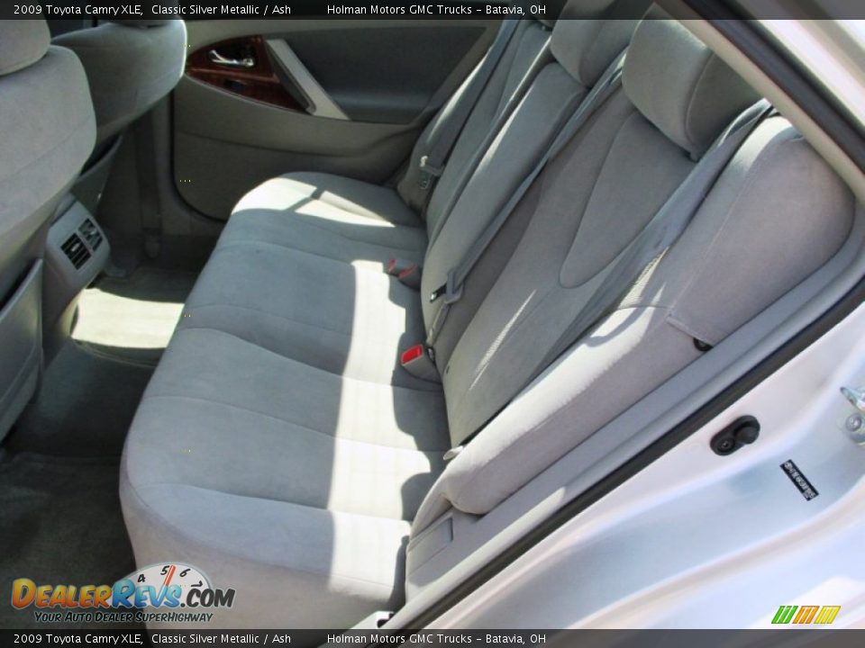 2009 Toyota Camry XLE Classic Silver Metallic / Ash Photo #25